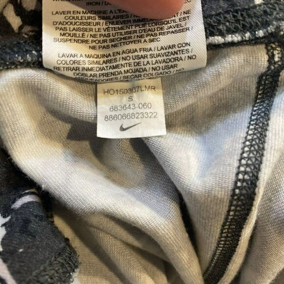 Nike Legend II Quake Women’s Leggings Dri-Fit 684643-060 Small Black Inseam 27”‎ - Picture 4 of 6